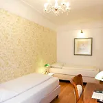 Allegro Hotel