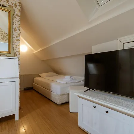 Отель Allegro 4*