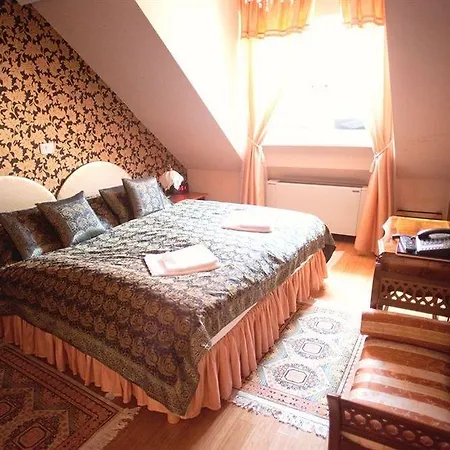 Allegro 4* ليوبليانا